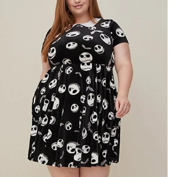 TORRID NWT DISNEY THE NIGHTMARE BEFORE CHRISTMAS MINI VELVET COLLARED DRESS - Picture 2 of 6